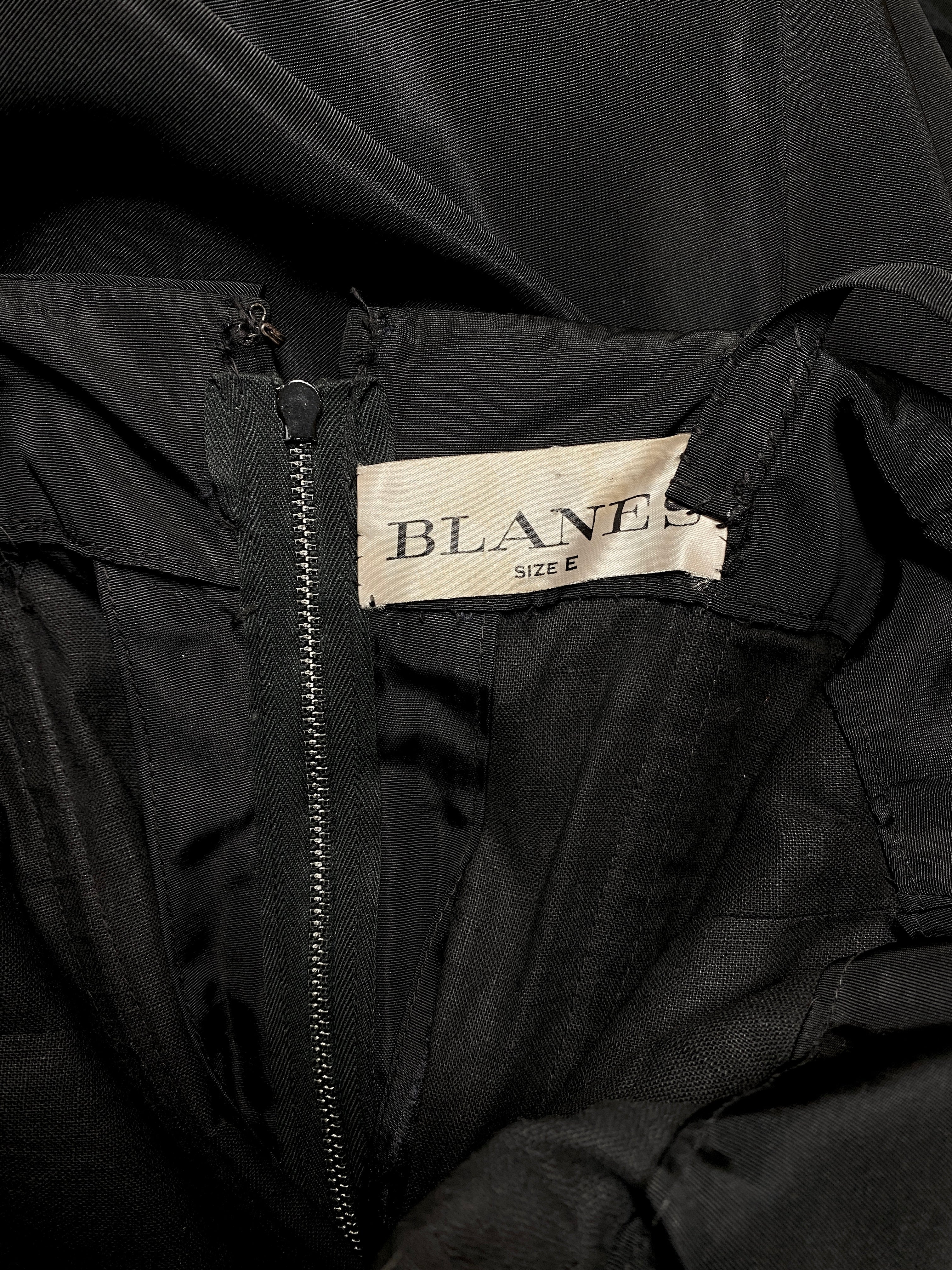 1950s Blanes Black Taffeta Rose Applique Dress - Image 25