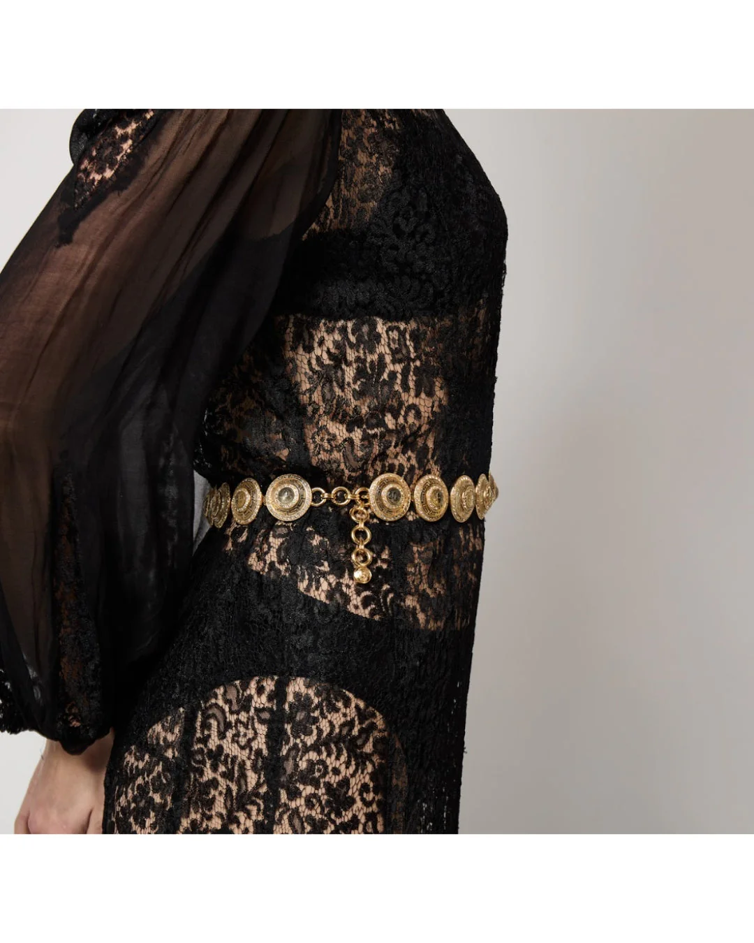 1991 Versace Gold Medusa Chain Belt With Frosted Glass and Diamantés - Image 7