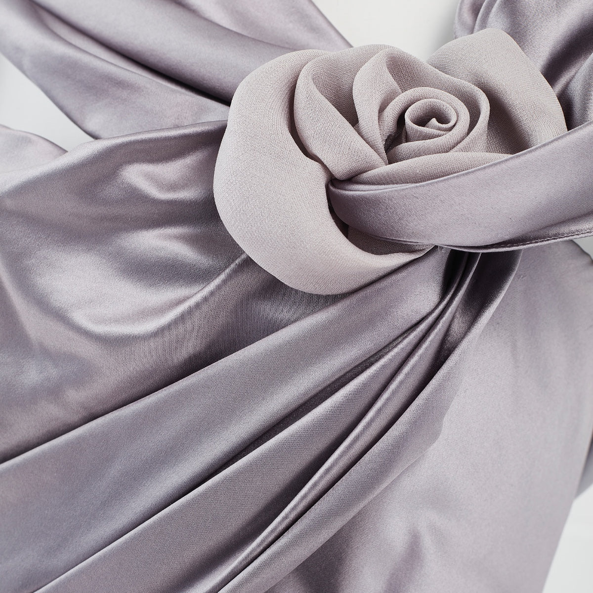 2008 Christian Dior Lilac Ice Blue Dress with Rose Appliqué - Image 15