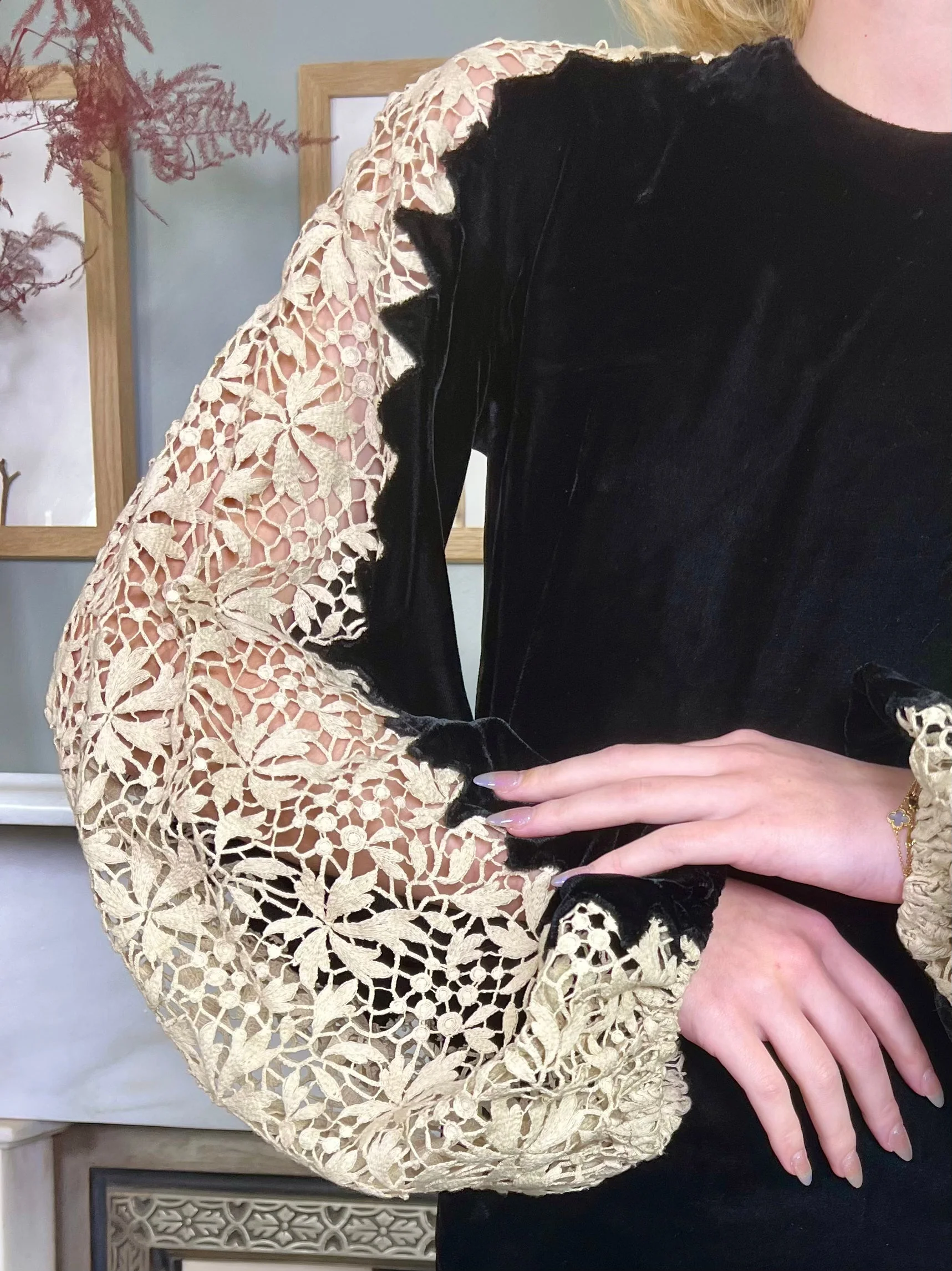 Amalia, 30s velvet and cream lace dress - Image 6