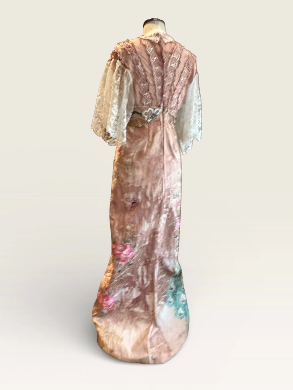 Amie, 18thC embroidered hand dyed Oriental garden and French lace dress - Image 20