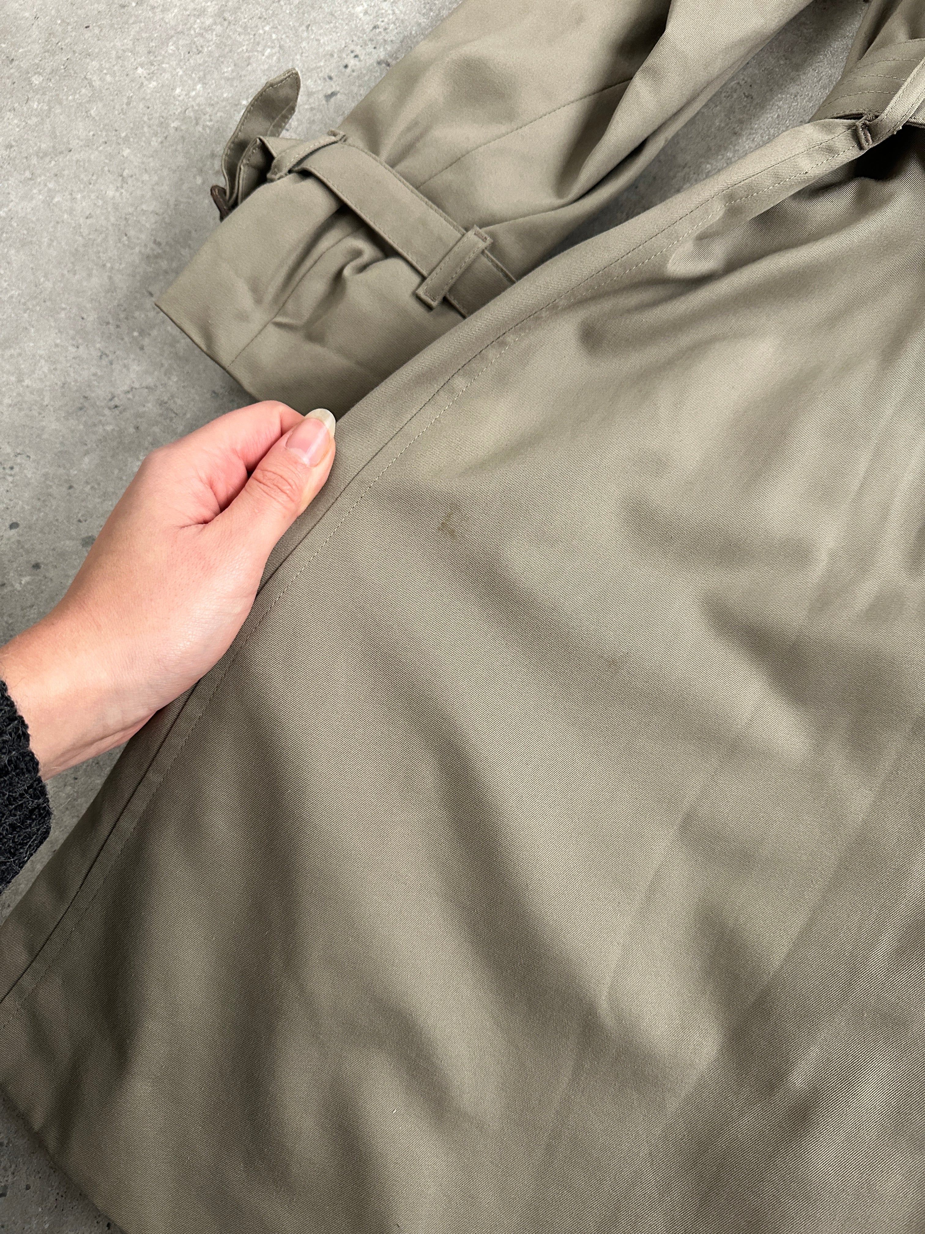 Aquascutum Pure Cotton Double Breasted Belted Trench Coat - XL - Image 12