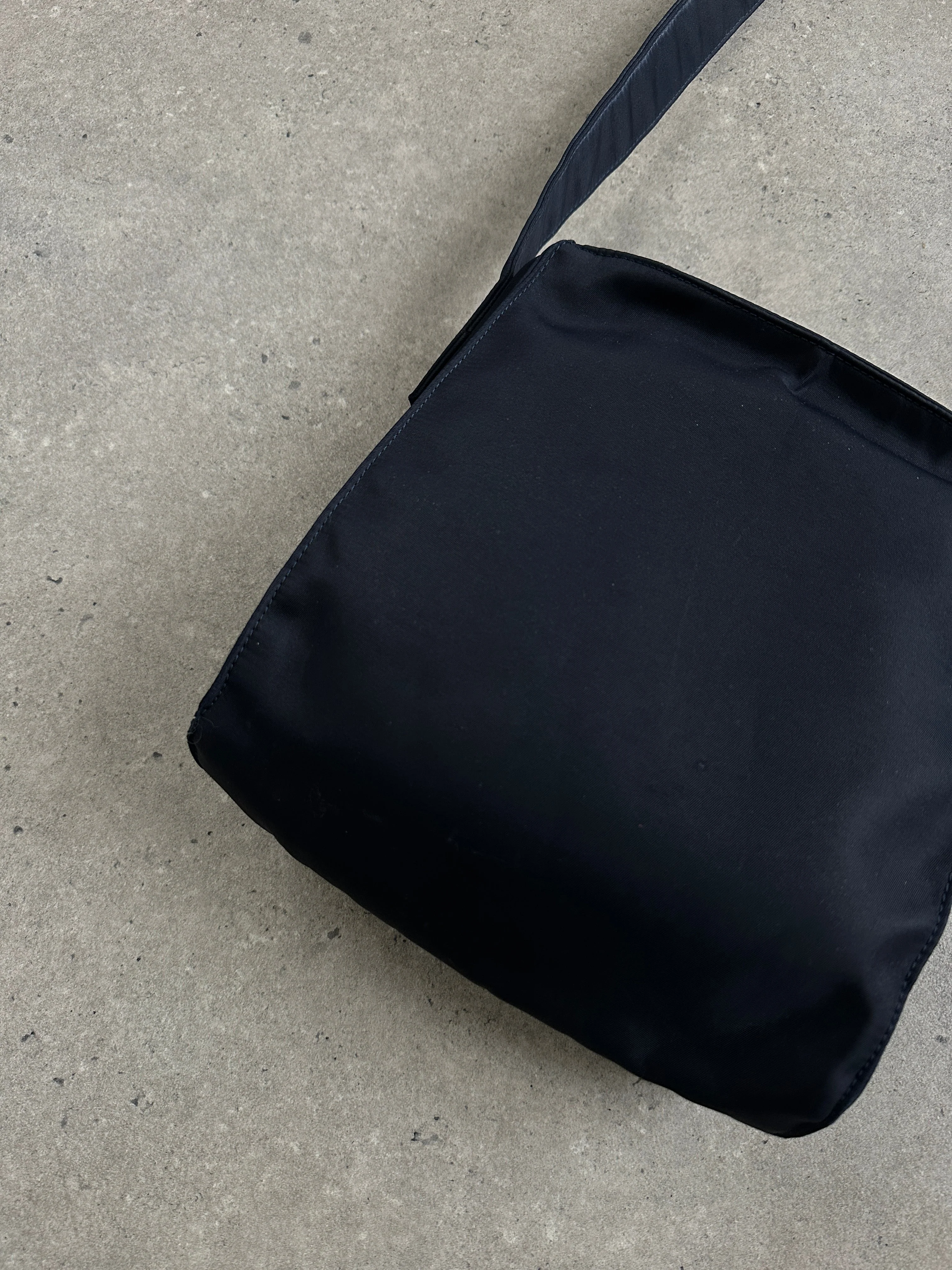Armani Jeans 2000s Nylon Shoulder Bag - Image 26