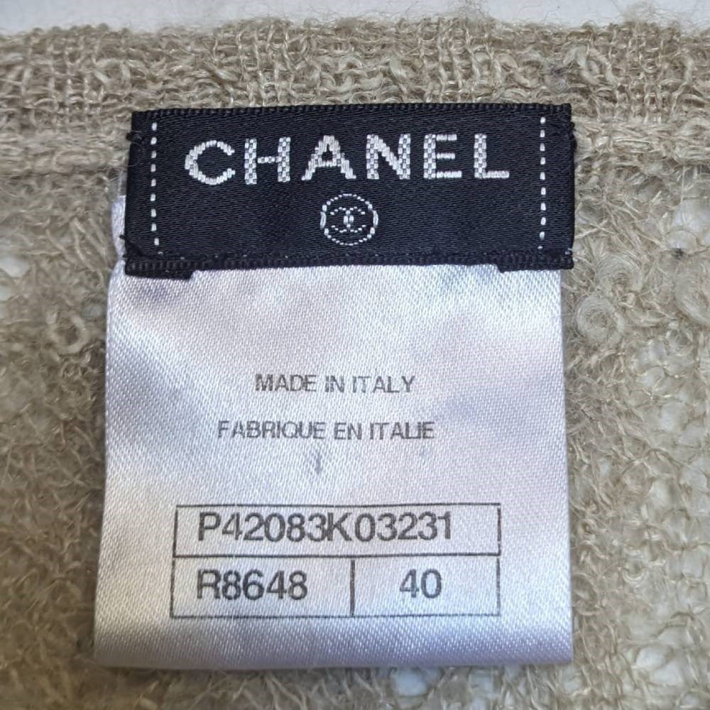 Chanel Black and Beige Striped Cashmere Sweater - 2010s - Image 192