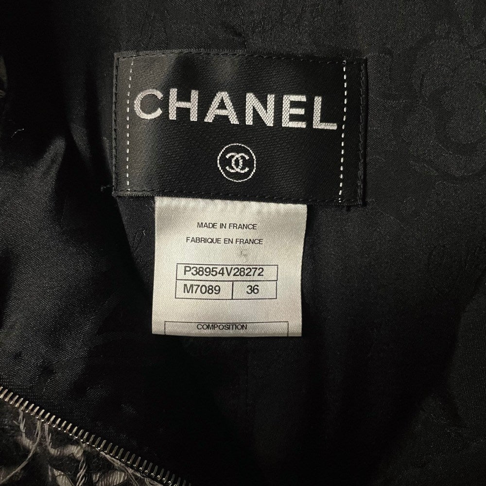 Chanel Black and White Wool Coat - 2010s - Image 144