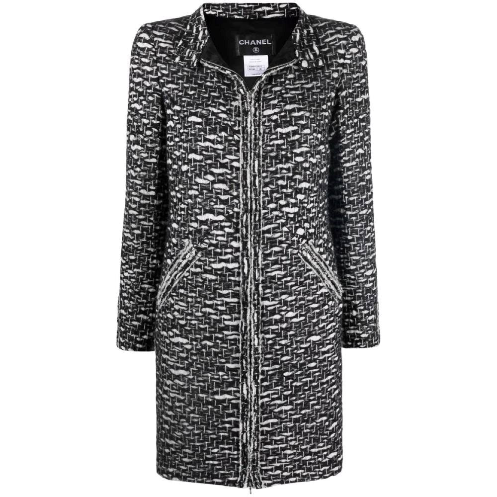 Chanel Black and White Wool Coat - 2010s - Image 151
