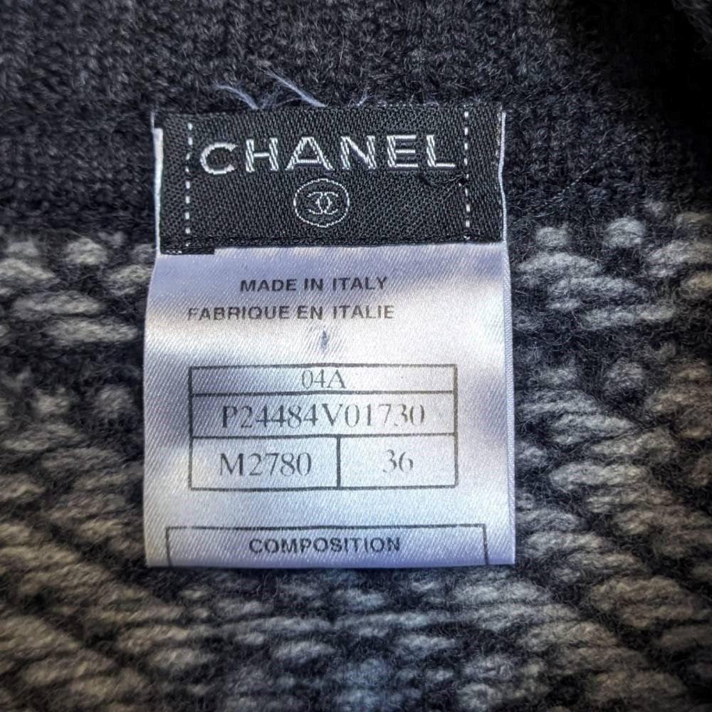 Chanel Dark Grey Cashmere Cardigan - 2000s - Image 6