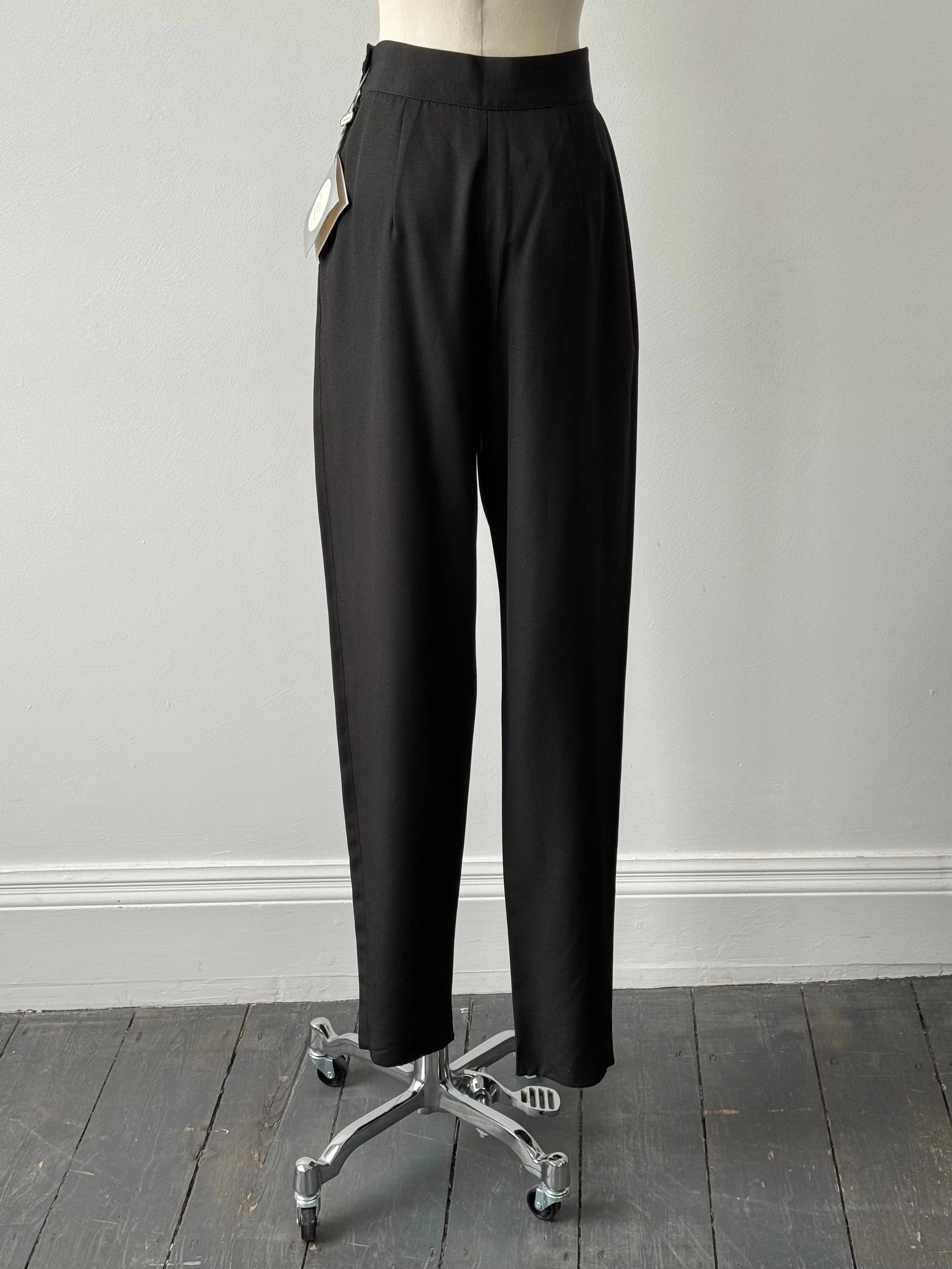 Christian Dior Coordonnes 1990s Silk Tapered Leg Trousers - W24 - Image 30