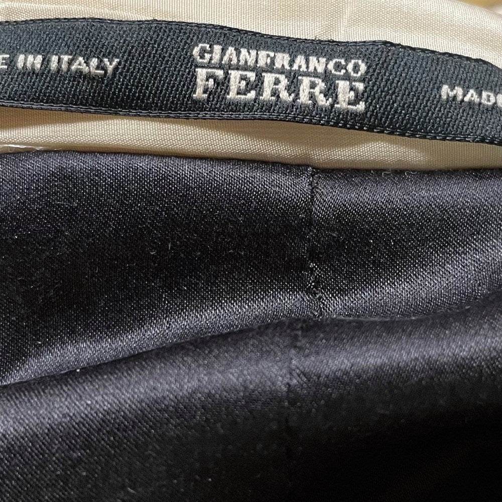 Gianfranco Ferré Beige Down Jacket - '90s - Image 162