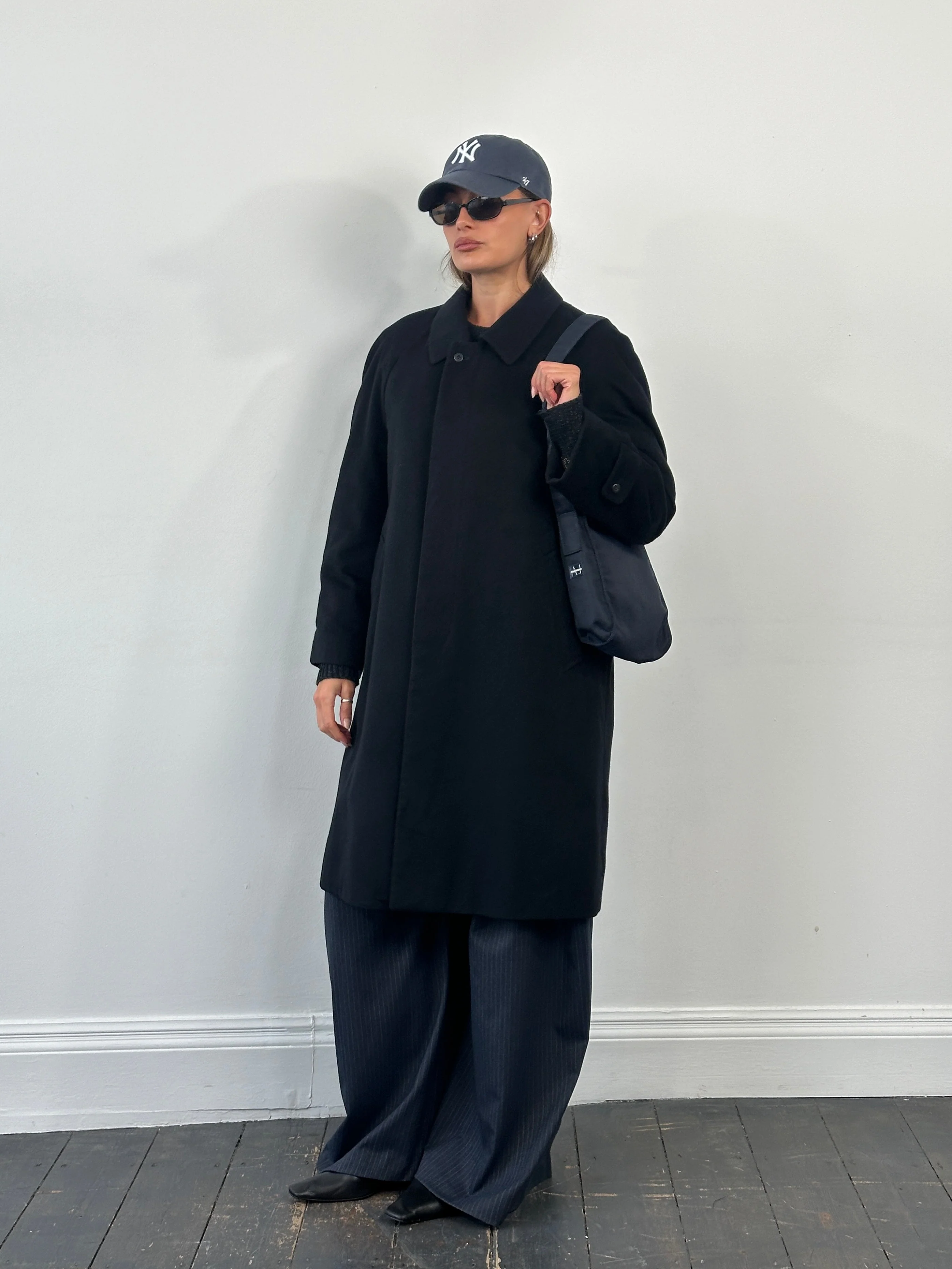 Givenchy 1990s Pure Wool Concealed Placket Coat - XL - Image 15