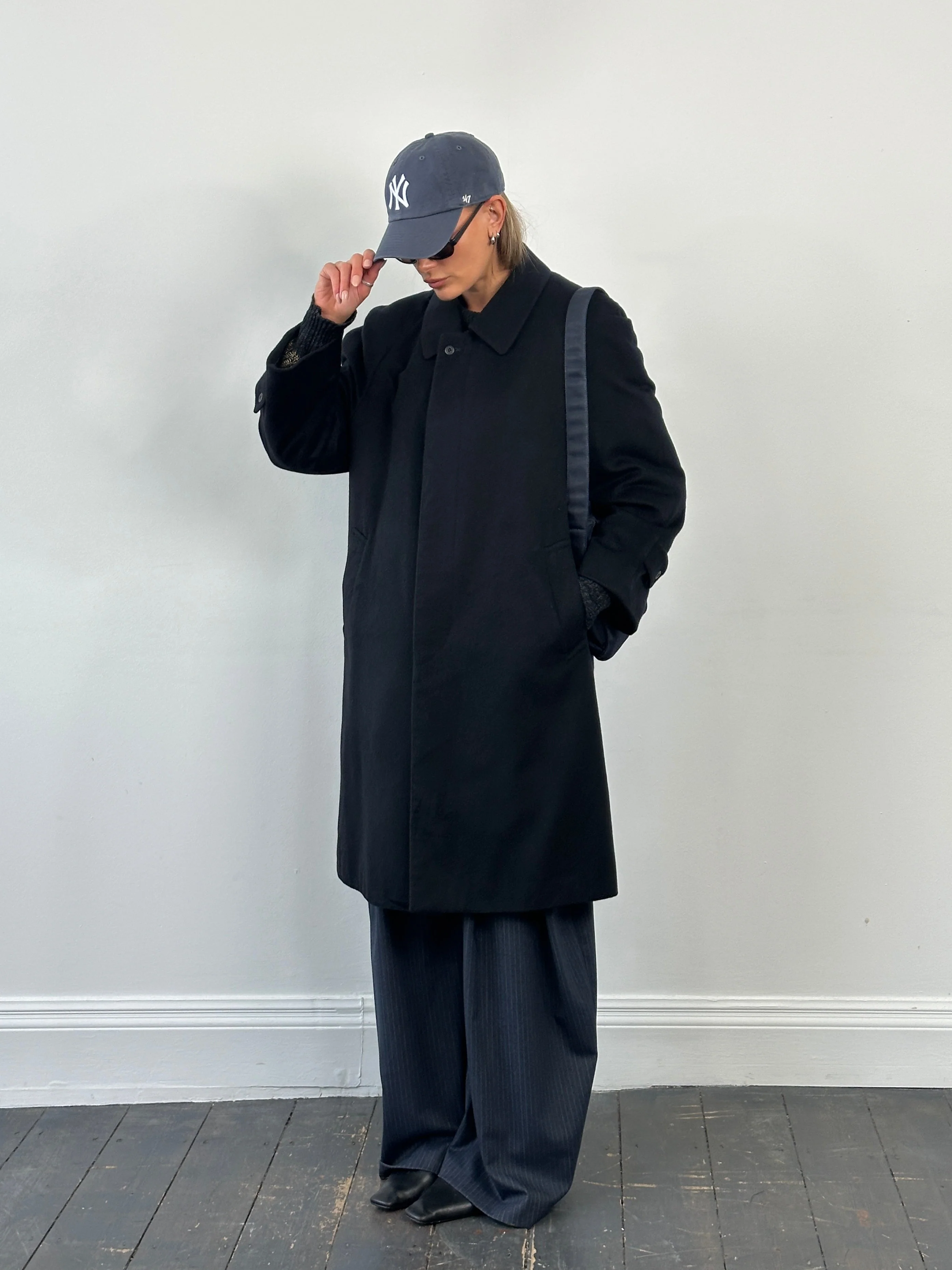 Givenchy 1990s Pure Wool Concealed Placket Coat - XL - Image 61