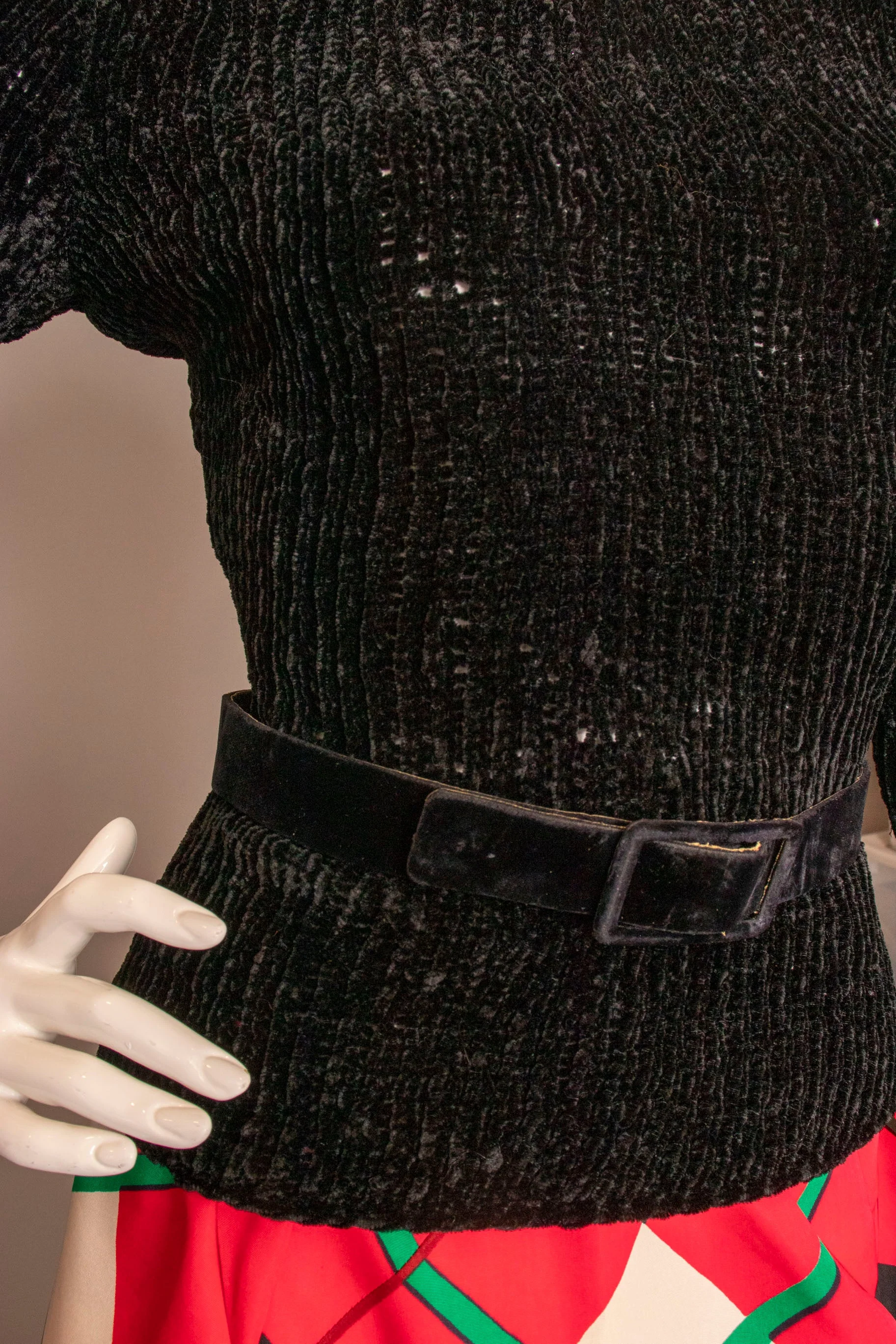 Givenchy Couture Plaid Skirt Set - Image 25