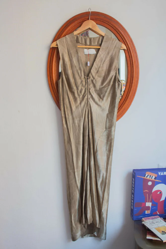 Maison Martin Margiela fall/winter 2001 champagne colored washed effect sleeveless midi dress with frontal zipper opening (S/M) - Image 6