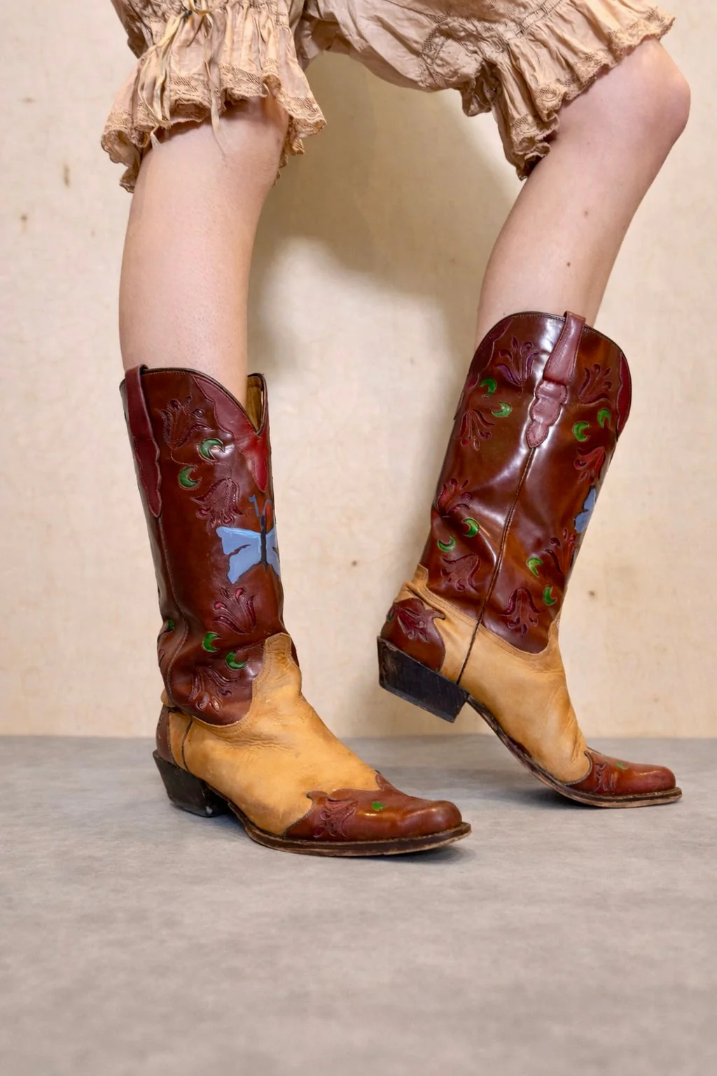 Marfa, original 70s tooled hand painted cowboy boots - Image 18