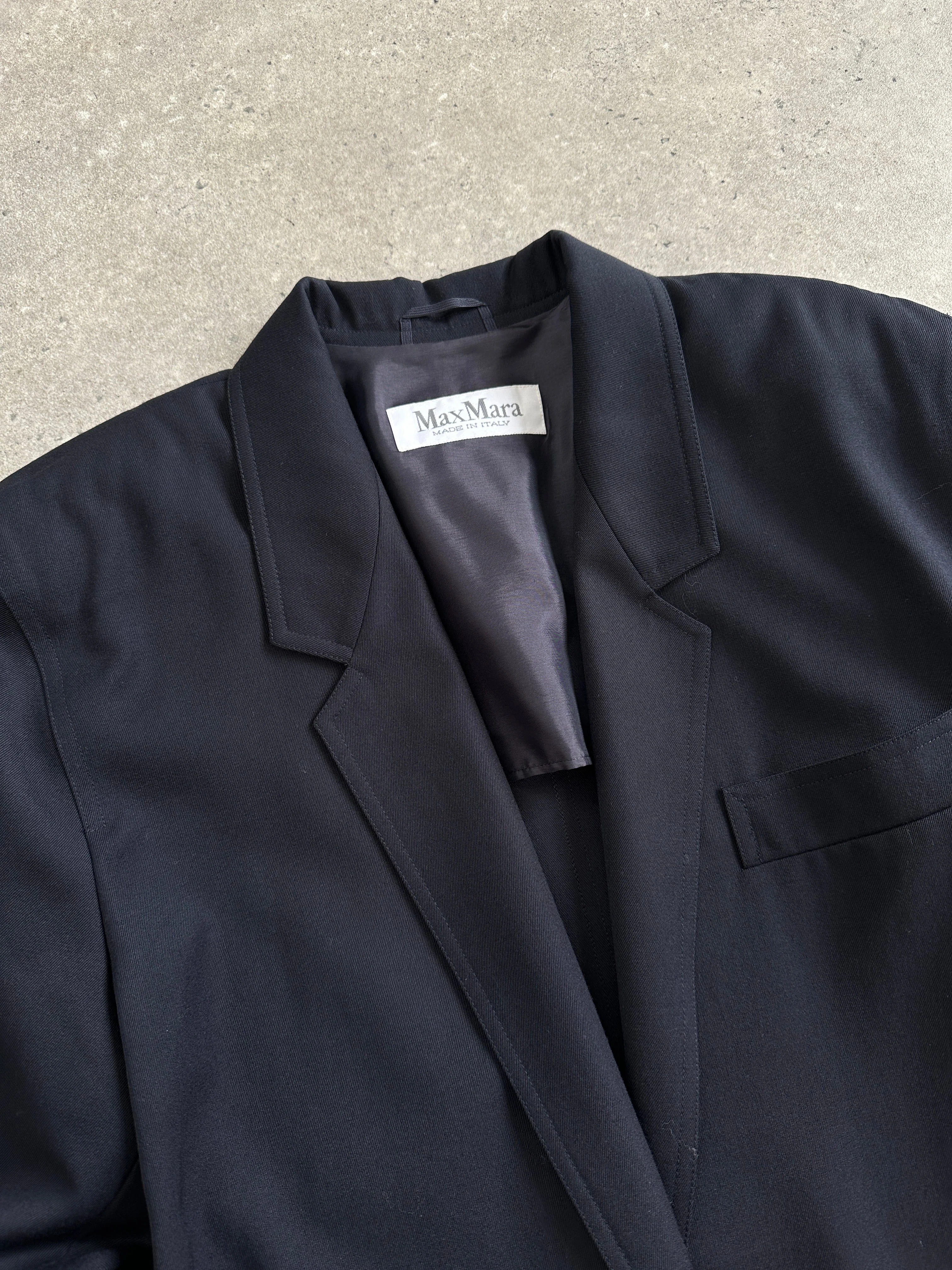 Max Mara Pure Wool Unlined Single Breasted Blazer - M - Image 2