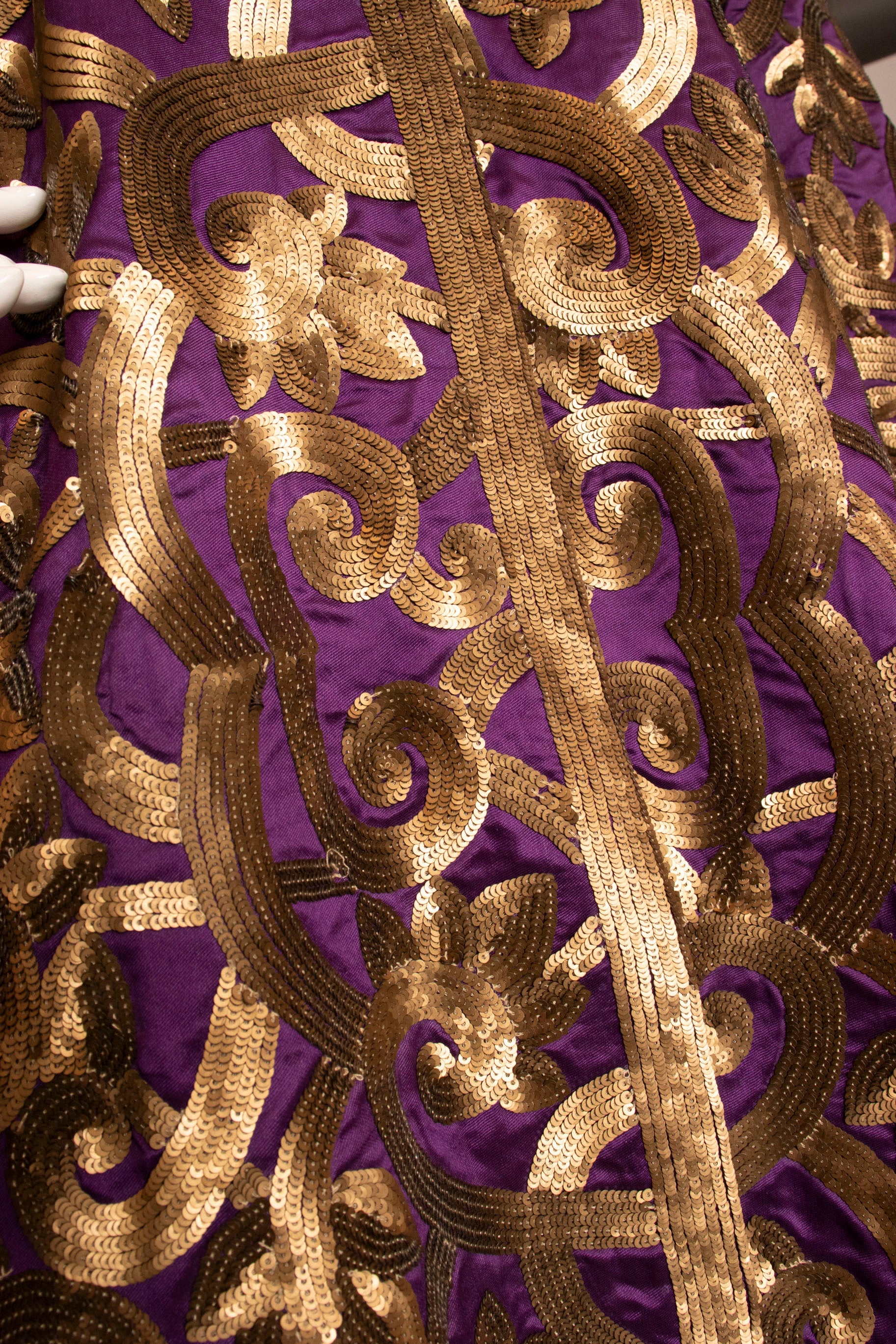 Naeem Khan Purple & Gold Sequin Evening Coat - Image 66
