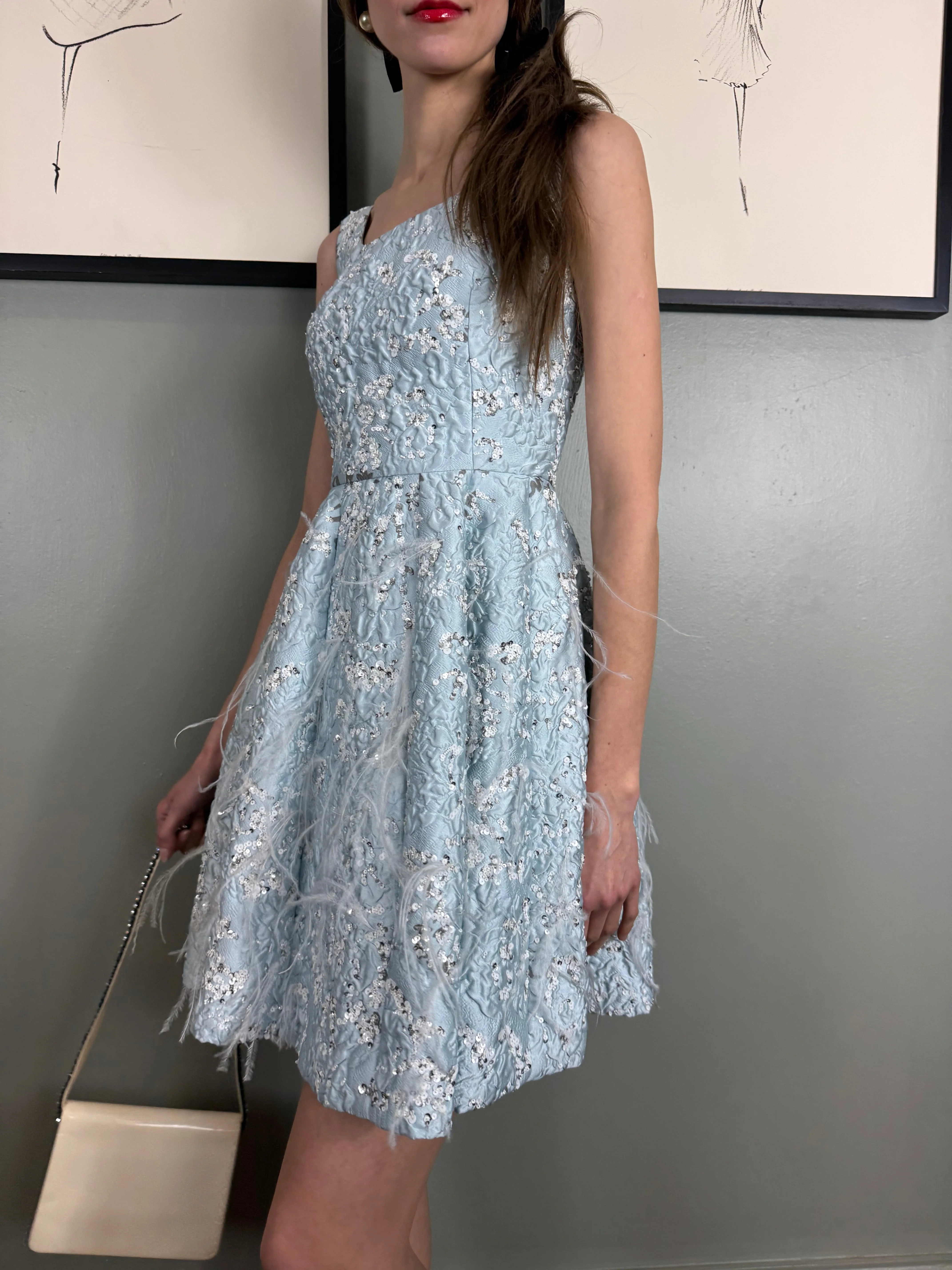 Oscar de la Renta, beaded feather pale blue dress - Image 13