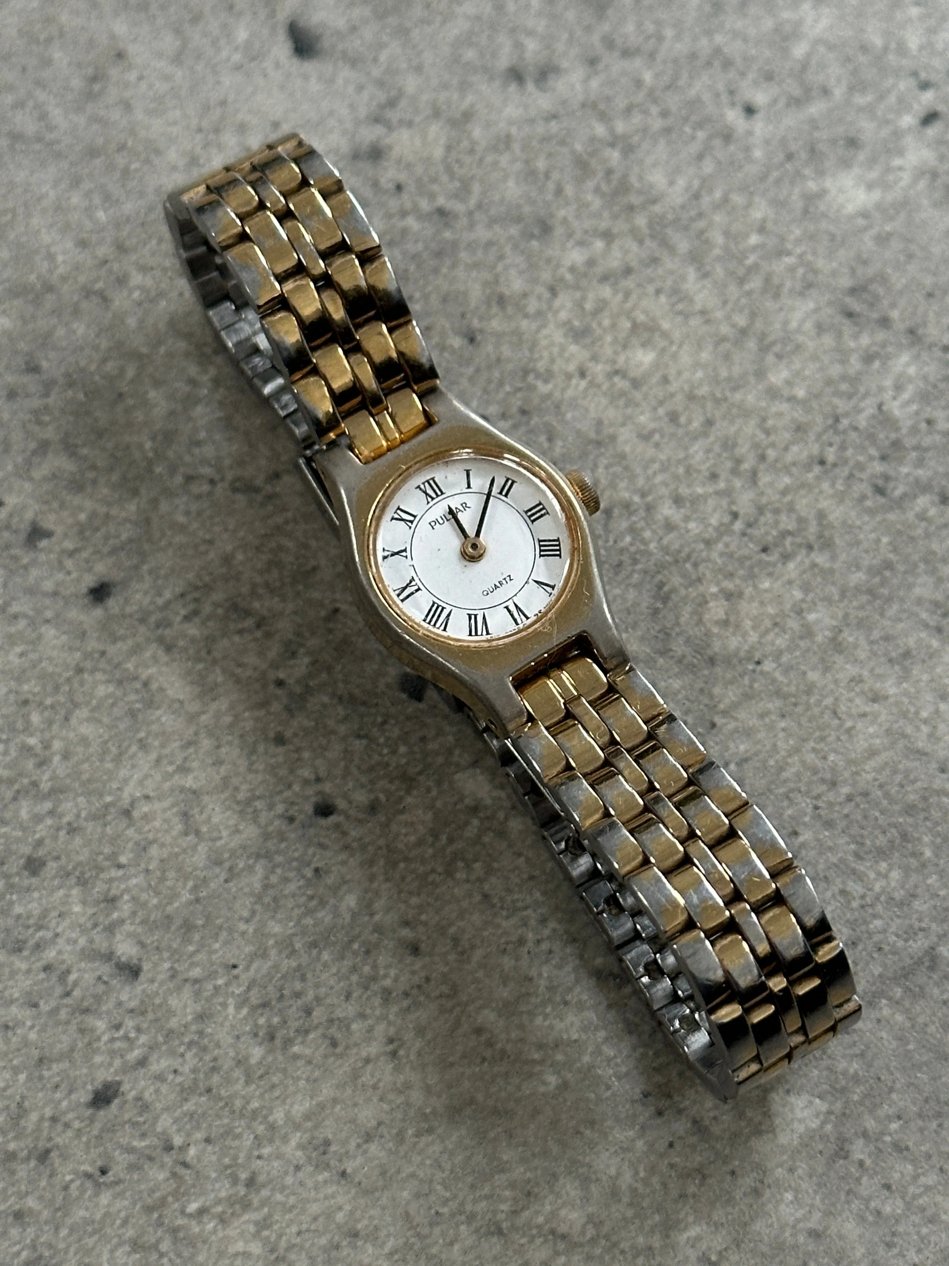 Pulsar 1990s Two Tone Round Quartz Watch - Image 3