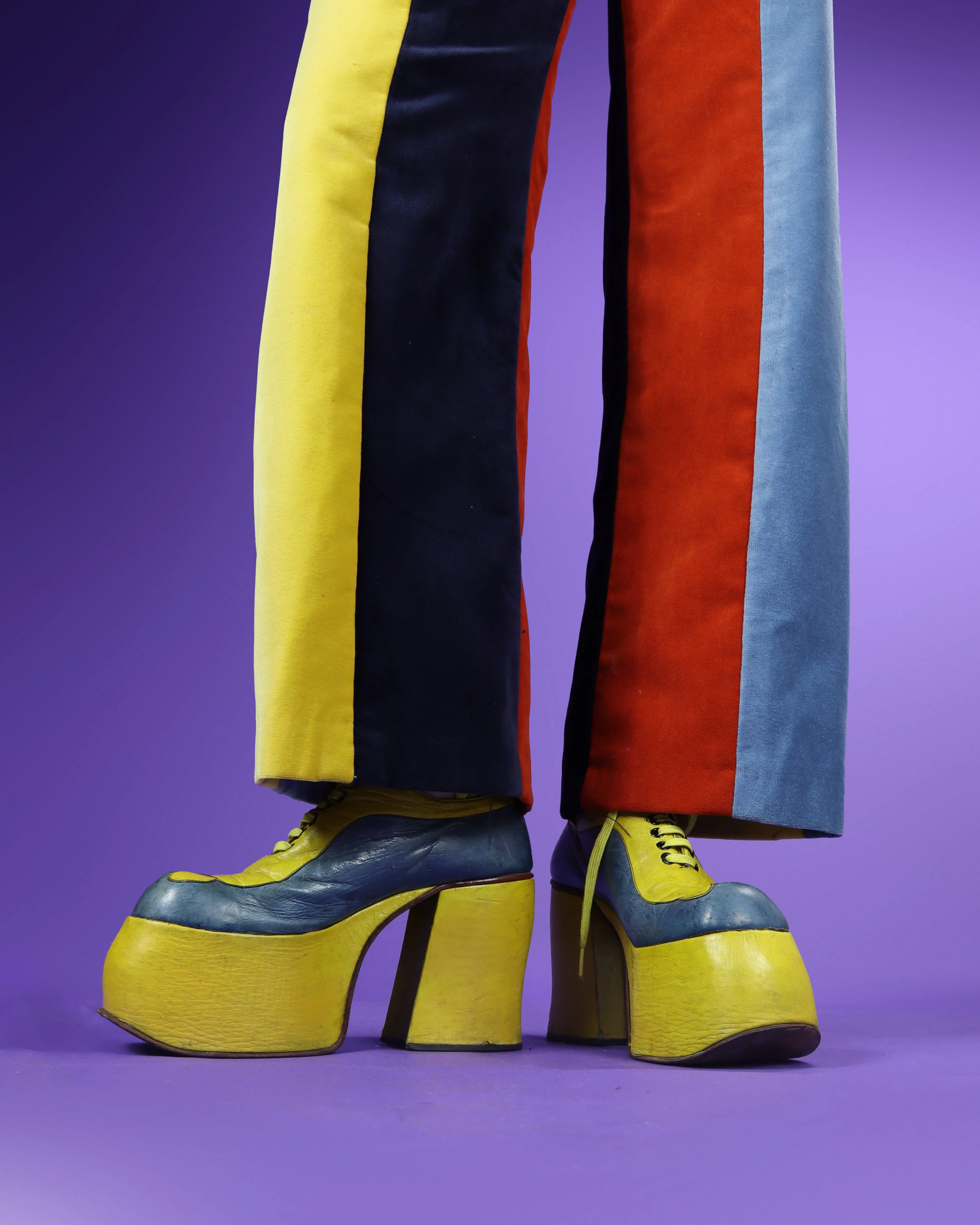 RARE Vintage 1970s Novelty Glam Rock Platform Shoes - Image 75