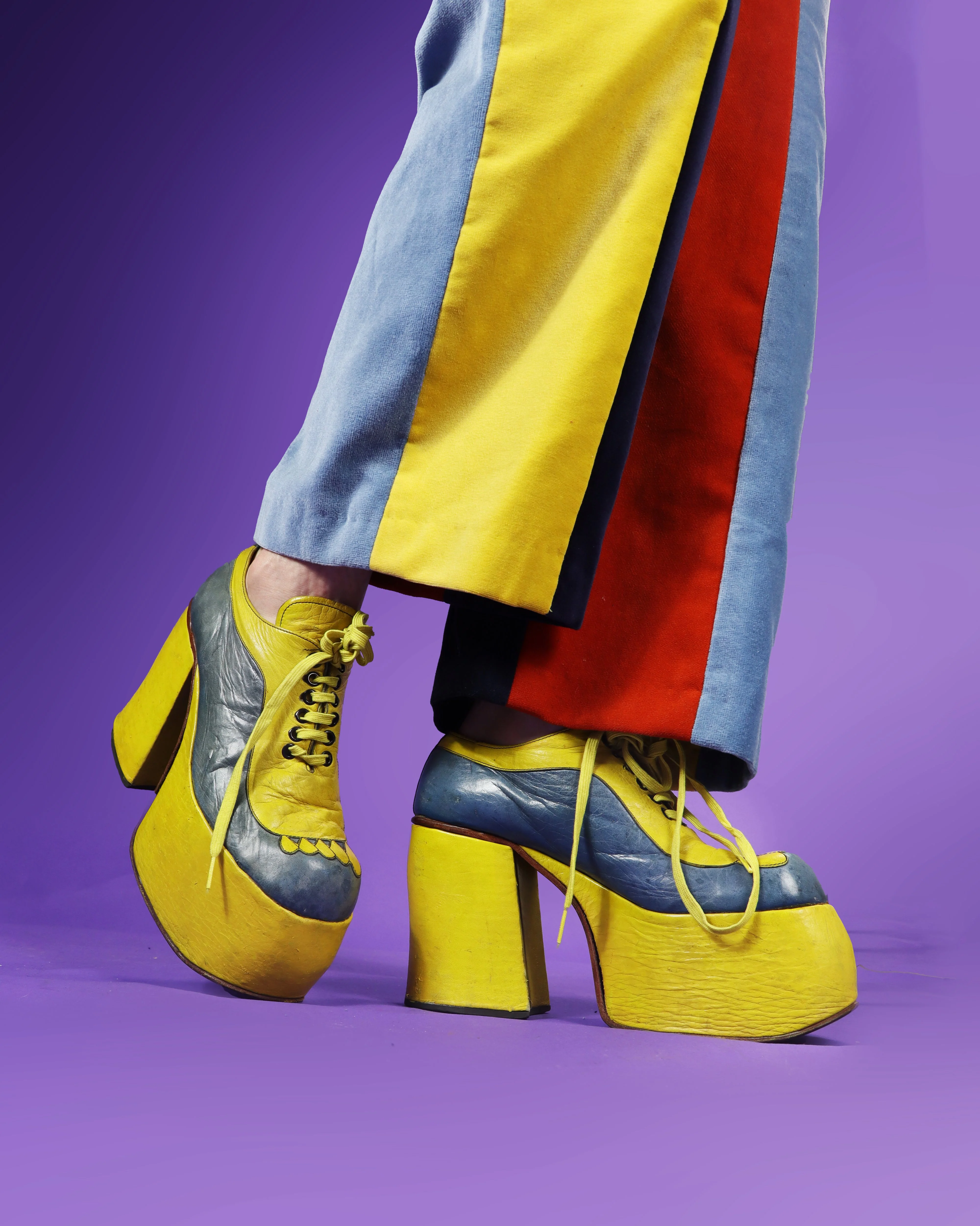 RARE Vintage 1970s Novelty Glam Rock Platform Shoes - Image 81