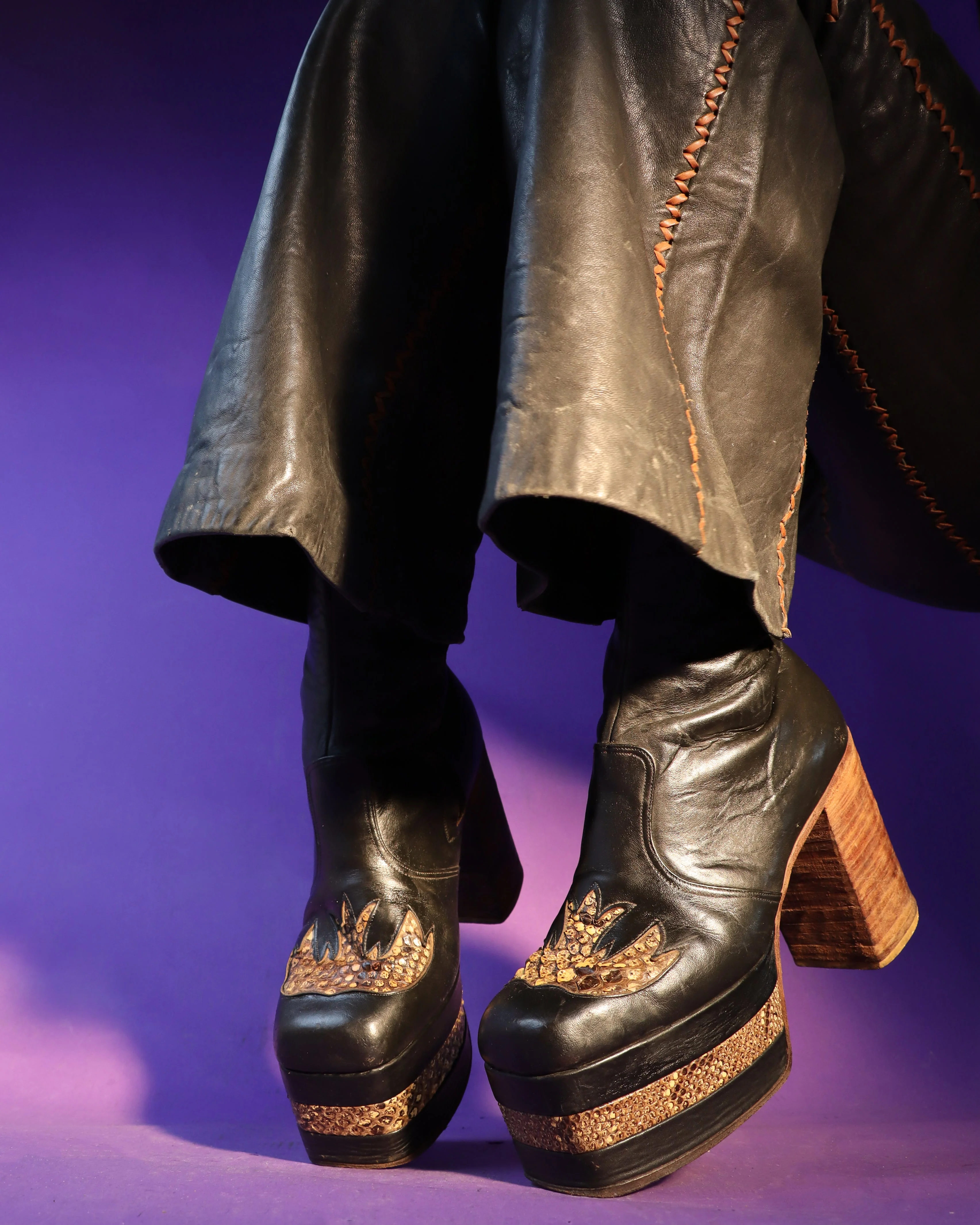 RARE Vintage 1970s Platform Boots with Snakeskin Flames - Image 173