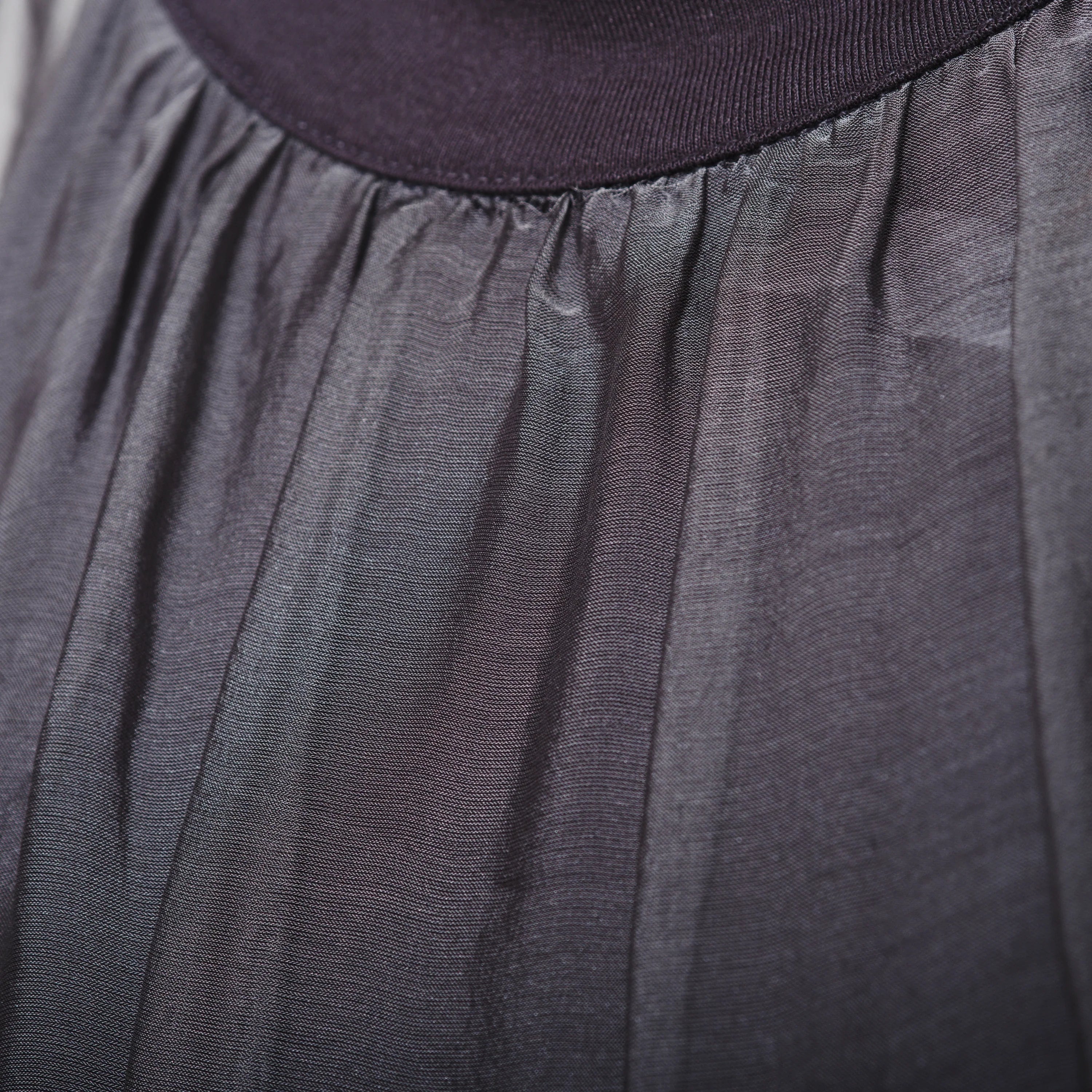 Stephan Janson Grey Sheer Viscose Silk Cape Dress - '10s - Image 28