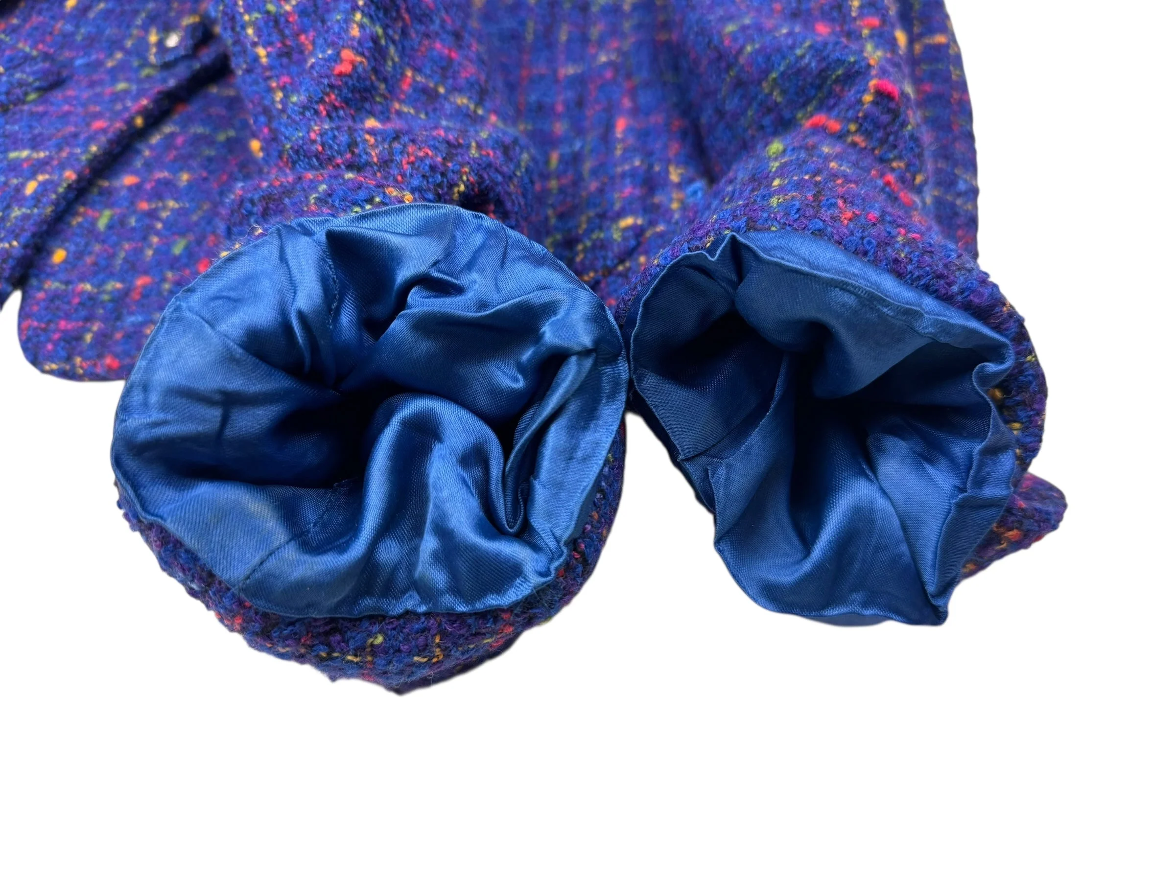 Versace early 1990s boucle skirt suit - Image 29