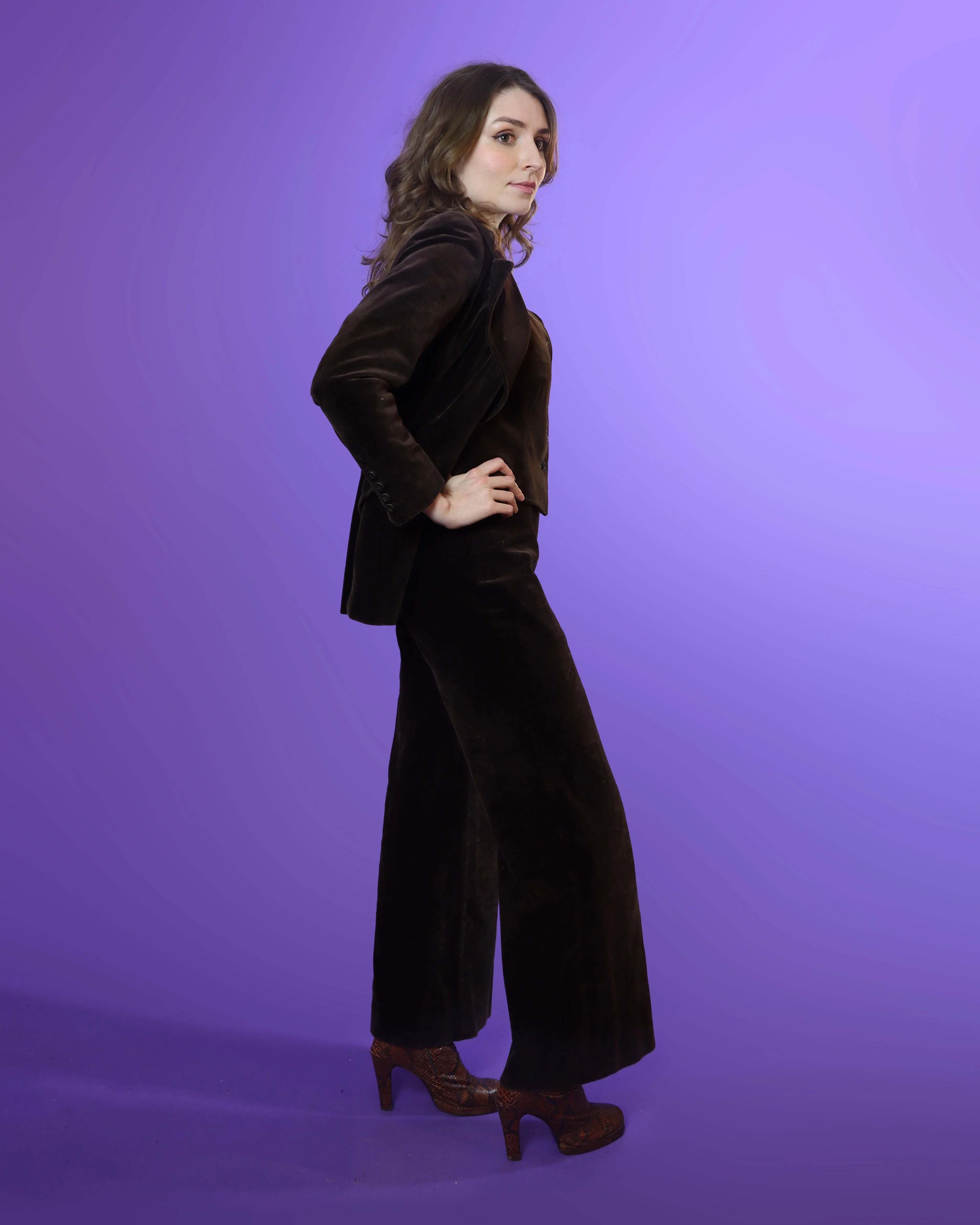Vintage 1970s Jaeger Brown Velvet 3 Piece Suit - Image 106