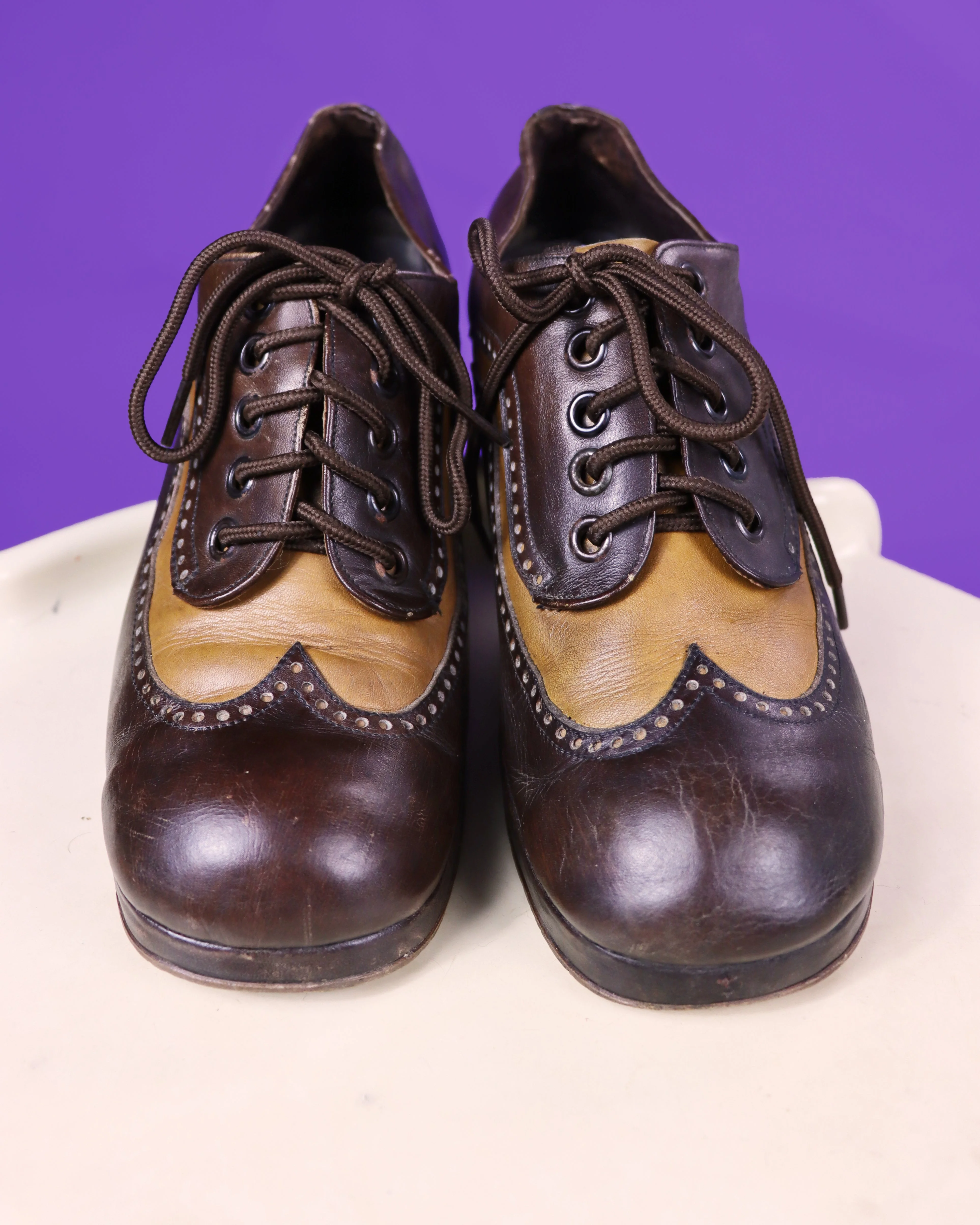Vintage 1970s Two Tone Brogue Platform Shoes - Image 201