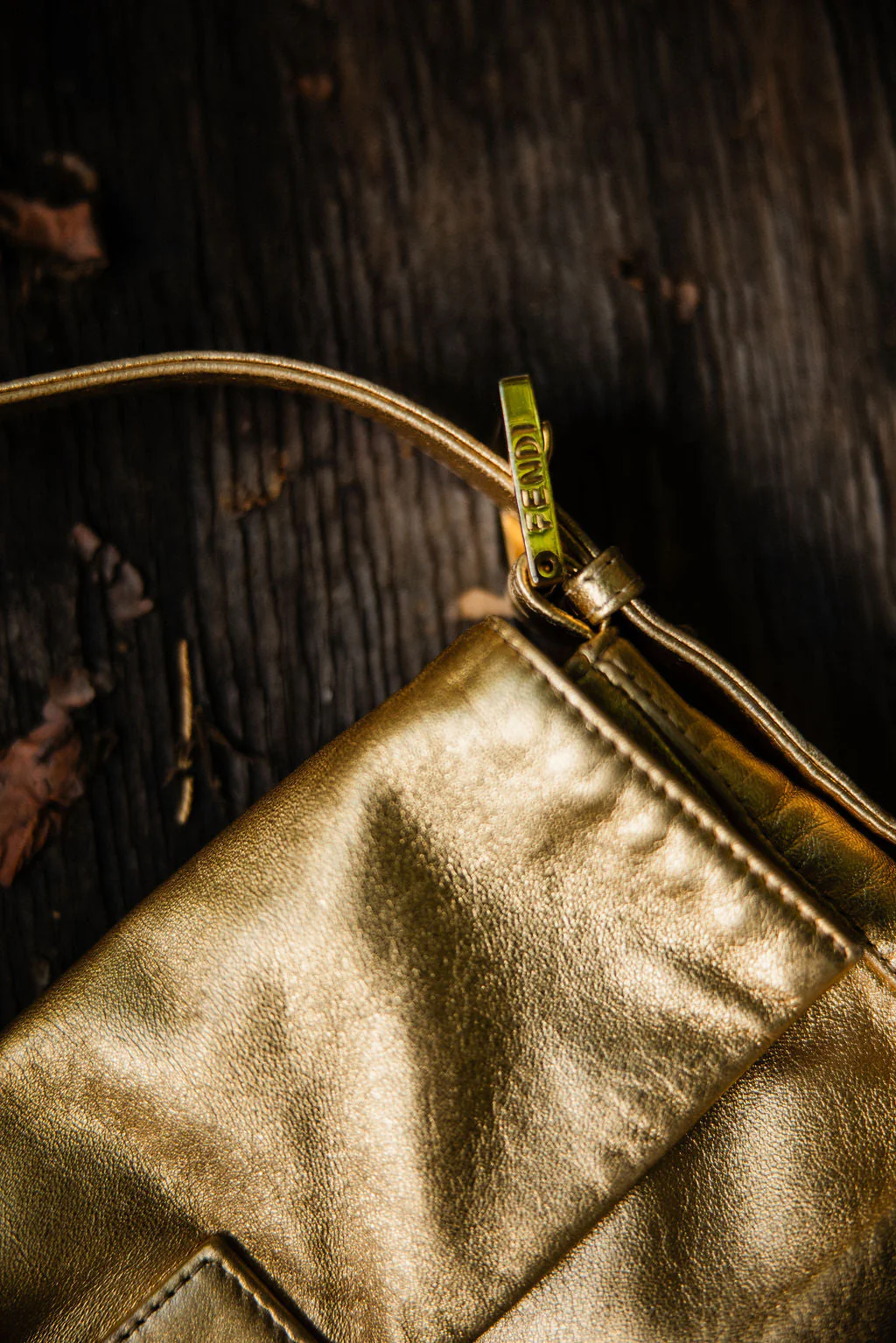 Vintage Fendi Gold Lamé Baguette — Sex & The City Era Collectible/ 2000's - Image 4